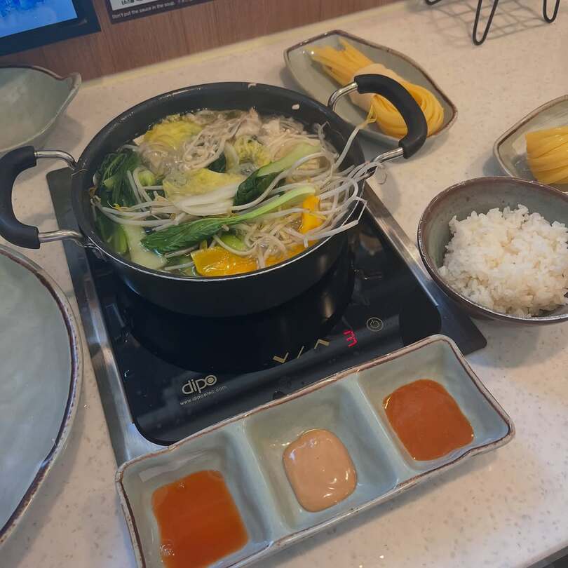 Seven Sauce Shabu-Shabu: experiencia individual y sabrosa